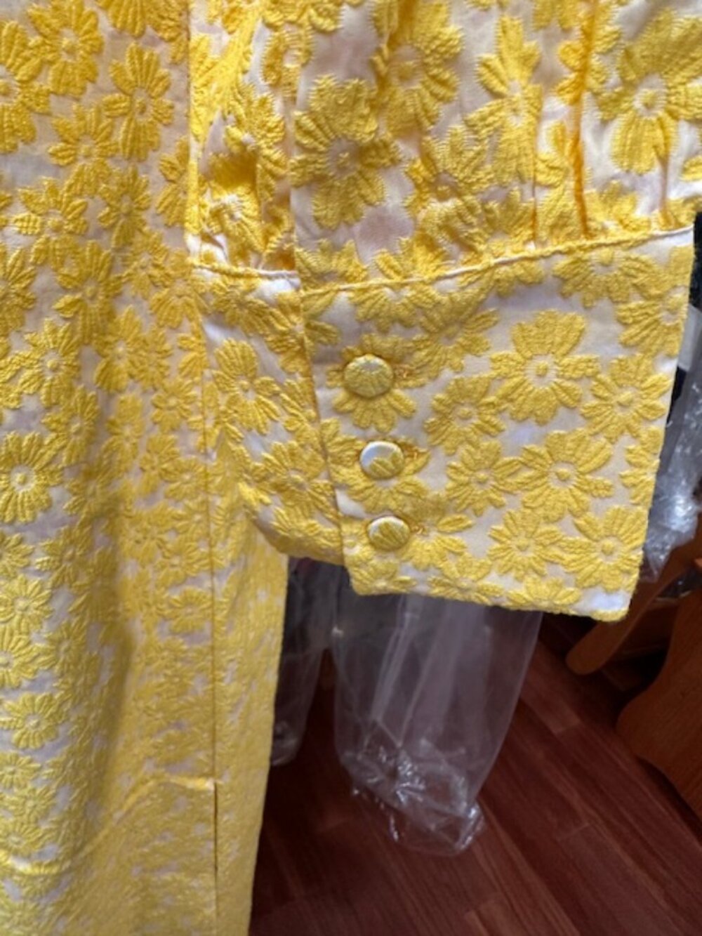Tuckernuck Long Sleeve Size M Yellow Midi Dress - Picture 6 of 8